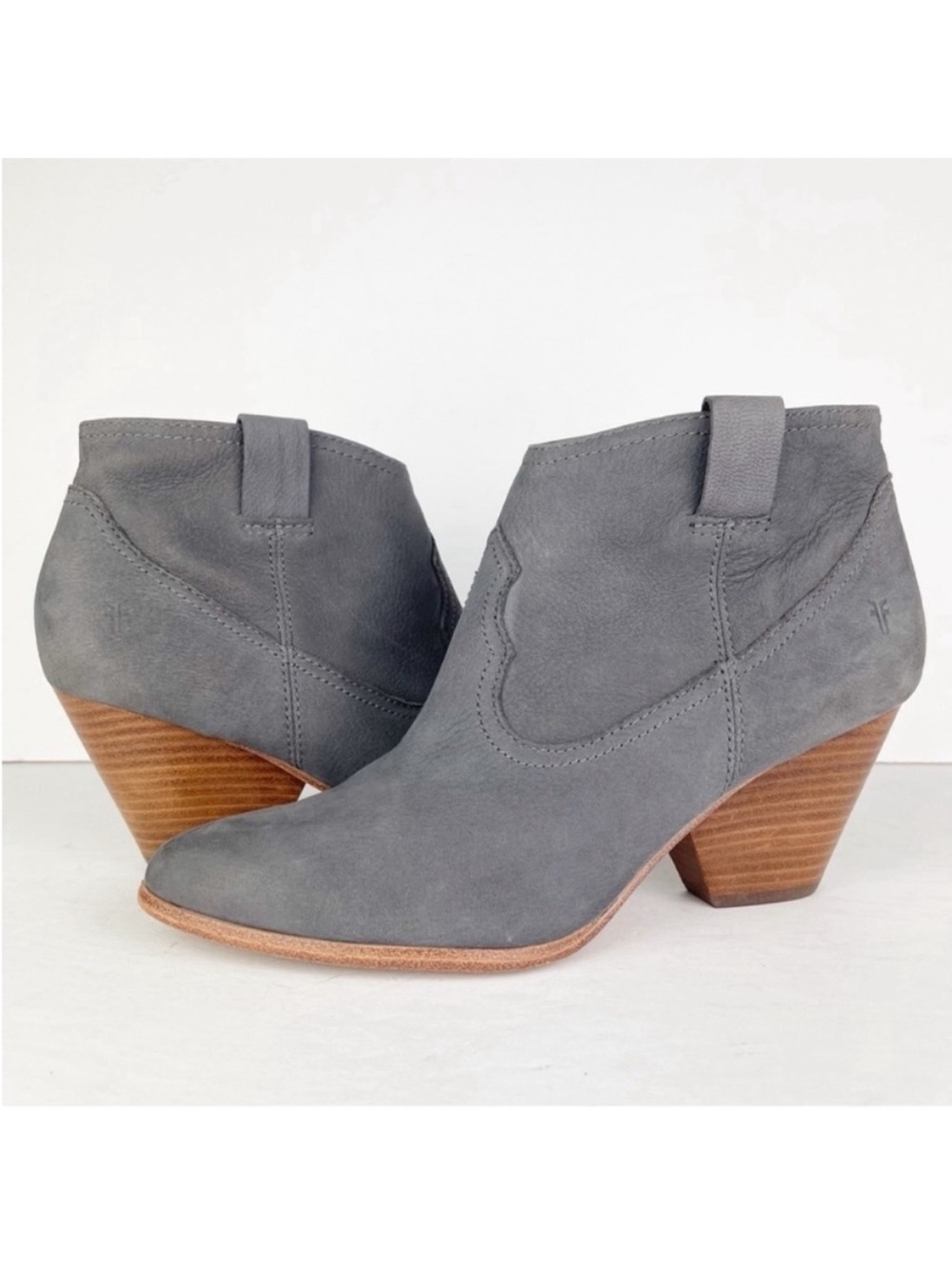Frye Reina Gray Nubuck Leather Side Zip Western Ankle Boot Bootie